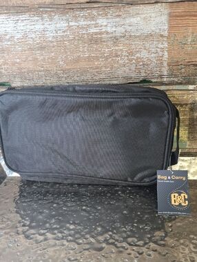 Black Men's Toiletry Bag - Travel Dopp Kit